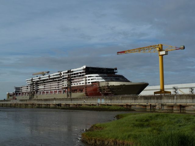 MSC Divina - Forme C STX - 11 juin 2011.JPG